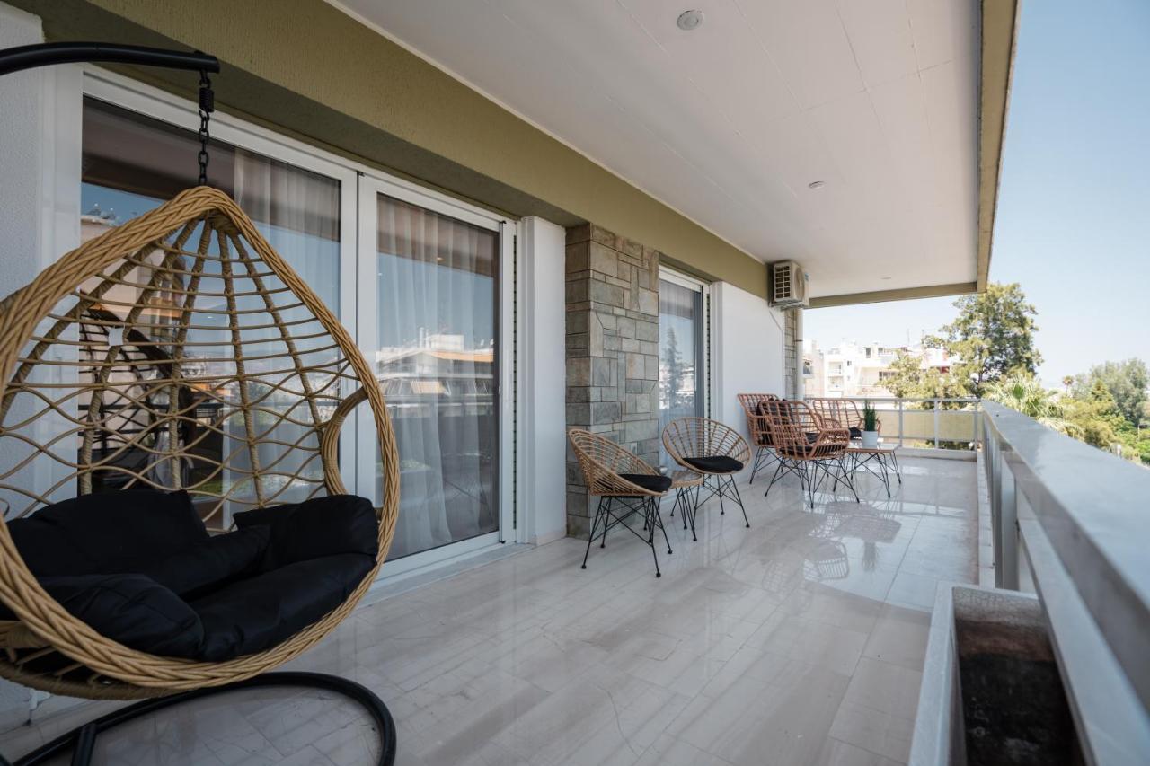 Luxury 4 Bedrooms Apartment Near Flisvos Marina Piraeus Exterior photo