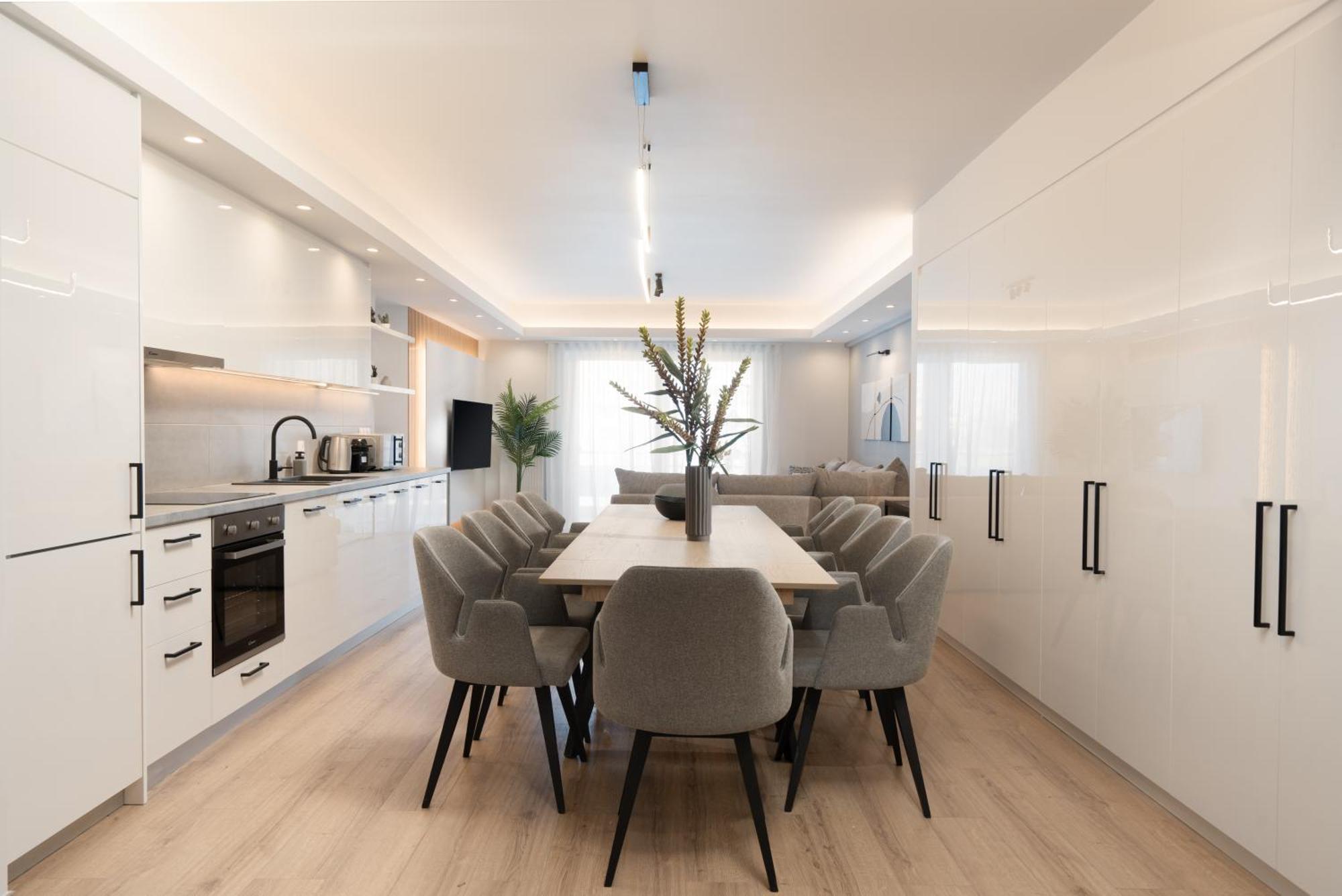 Luxury 4 Bedrooms Apartment Near Flisvos Marina Piraeus Exterior photo